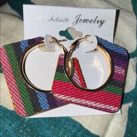 Guatemalan Jewelry - New Guatemalan Square hoop earrings with traditional fabric